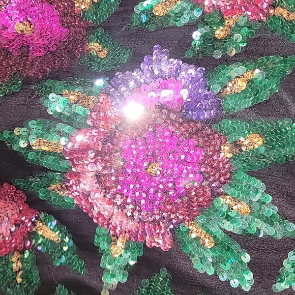 Vtg Sequin floral top - Picture 7 of 7